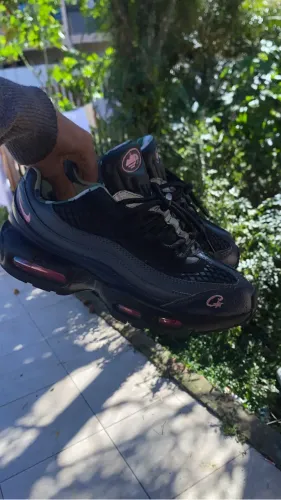 Corteiz x Nike Air Max 95 Pink Beam
