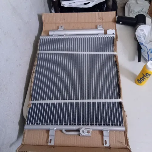 Vendo um condensador. Para estrada 2003 pra frente