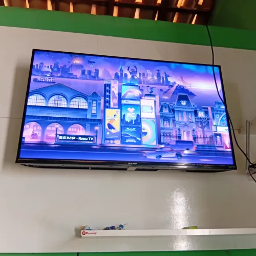 Vende-se smart tv 32 polegada nova sem marca de uso acompanha painel