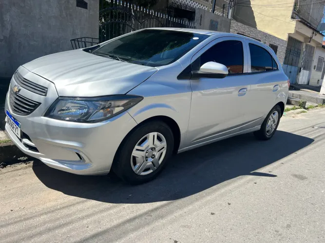 Chevrolet Onix JOY Hatch 1.0 8V Flex Mec. 4P 2018