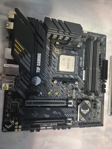 Kit Ryzen 5 5600X + ASUS TUF Gaming B550M-PLUS AM4