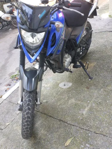 Vendo: XTZ CROSSER Z. COM ABS. TODA ORIGINAL.