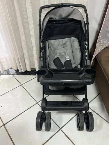 Carrinho de bebê Tutti