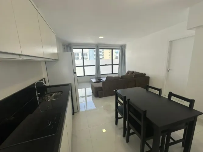 Locação | 55m² privativos e 1 quarto - Centro, em Florianópolis.