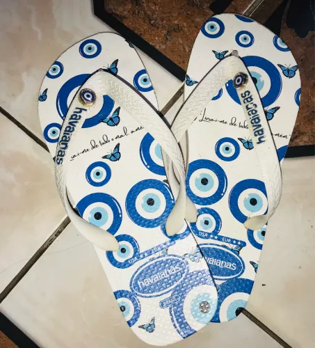 A Venda por 24 reais (seminova) não gostei da cor 