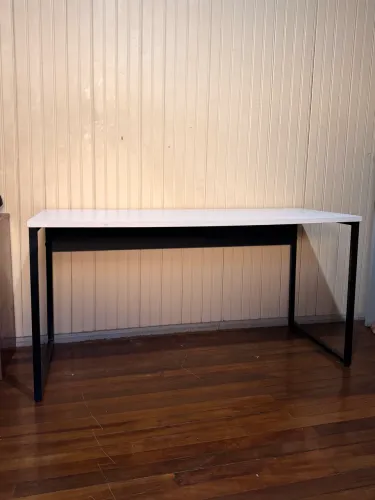 Escrivaninha/mesa