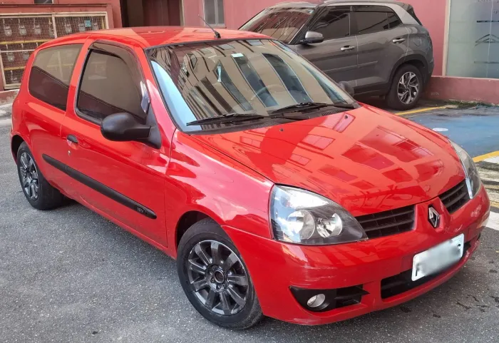 Renault Clio Hi-flex 1.0 16V 3P 2012