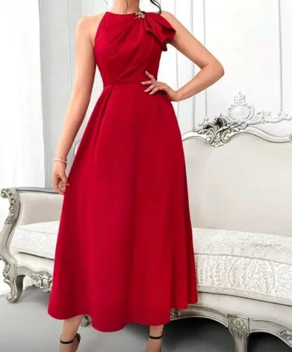 Vendo um vestido vermelho veste 38