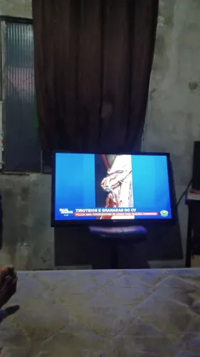 Vendo tv de plasma 42 polegadas nao e smart nao e smart mas por 600.00 nao entrego