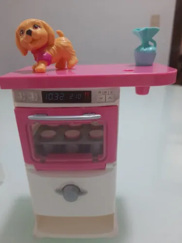 Mini fogãozinho interativo da Barbie