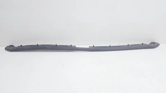 Moldura Interna Capô Audi Q3 2013/ 2014 Nº8u0823126