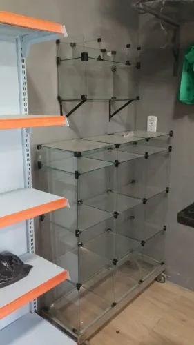 Vende- se itens de mercadinho