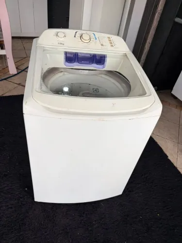 Máquina de lavar Electrolux 13 kg funcionando perfeitamente ((ENTREGO GRATIS))