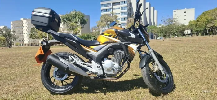Honda CB 250F Twister ABS 2020/2020 - Apenas 18.843 km - Excelente Estado!