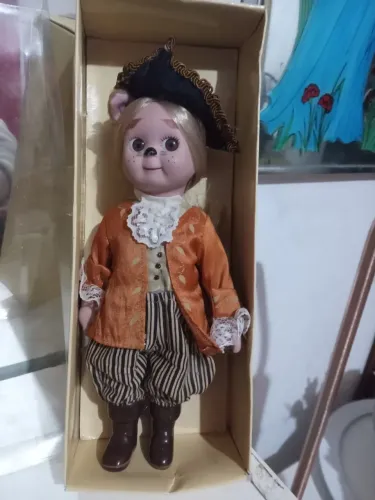 Boneco de porcelana contos de fadas gato de botas