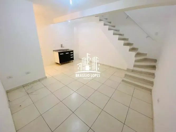 Sobrado de Vila para Locação no Ipiranga | 2 Dormitórios | Próximo ao Metrô Sacomã