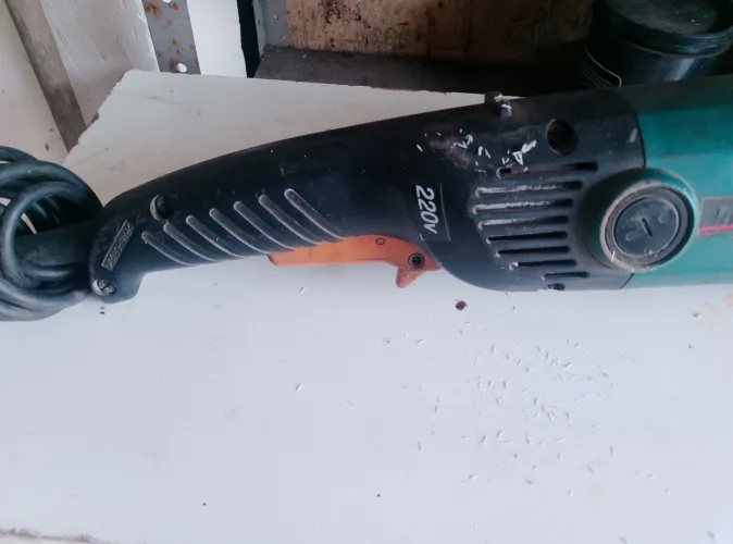Esperilhadeira 1400w 220v