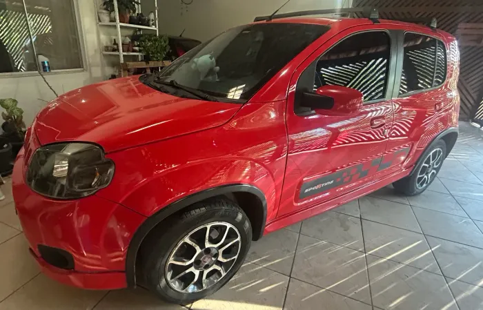 Fiat Uno Sporting 1.4 EVO Fire Flex 8V 4P 2012