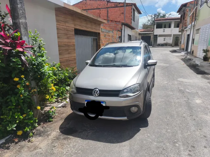 Volkswagen Crossfox 1.6 MI Total Flex 8V 5P 2014