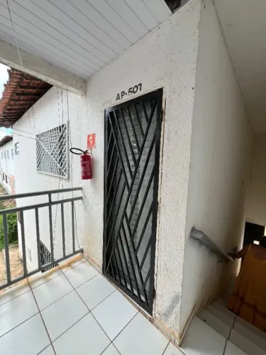 Apartamento no bairro Torquato Neto, 2 quartos, 1sala,1conzinha, 1banheiro 