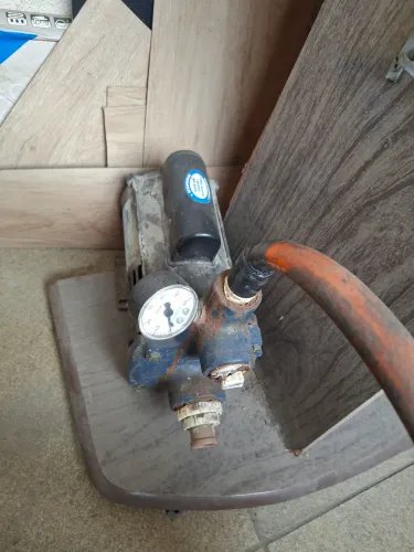 Bomba de Água Somar 1.0 CV (Monofásica) com Manômetro - Usada<br>