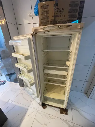 Geladeira funcionando perfeitamente