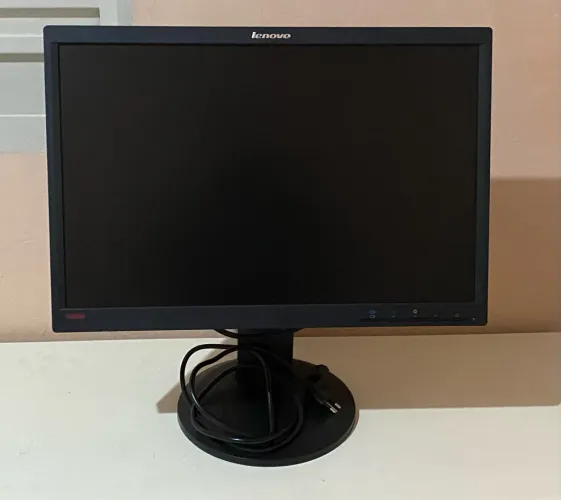 Monitor Lenovo 22?