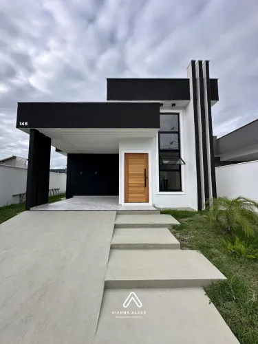 Casa com 3 dormitórios á venda, 240m² por R$ 575.000 - Cond. Royal Garden (Pindo
