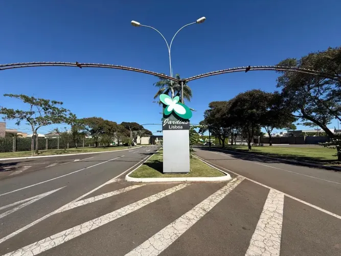 JARDINS LISBOA, terreno com 832m² na quadra 07, lote 05, diferenciado, próx ao Lago e área