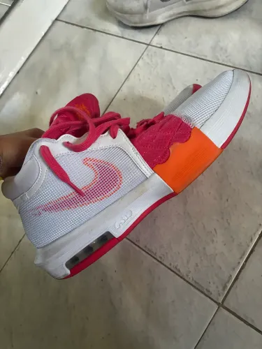 Tênis Nike Lebron Witness VIII - 43