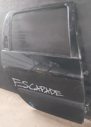 Porta Traseira Direita Peugeot 207 Escapade 2009 A 2012