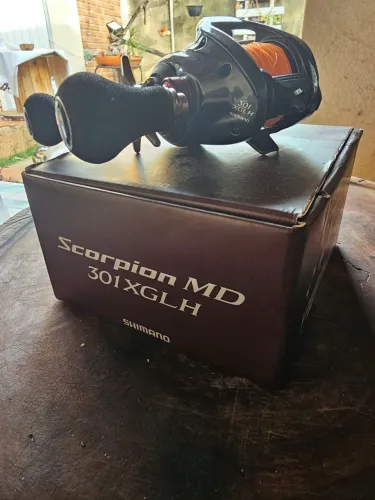 Carretilha Shimano Scorpion MD 301XGLH - Estado de Nova!