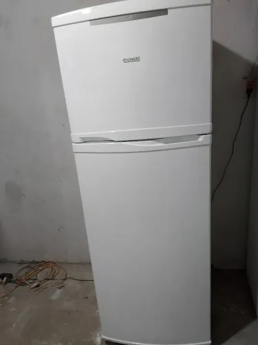 Vendo geladeira Consul fomcionandor normal