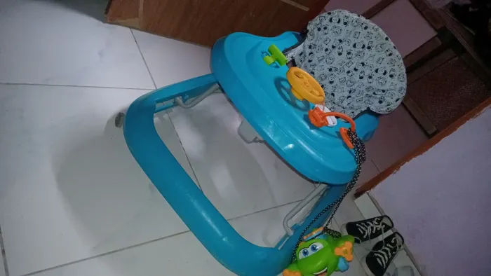 Vende-se um andador 