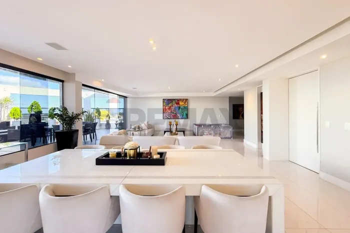 Cobertura linear com 4 suítes 460m2 no bairro de Tambaú para VENDA