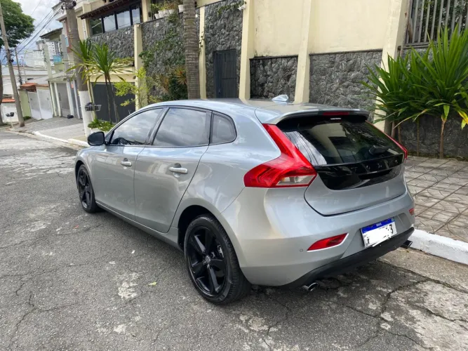 Volvo V40 T-4 2.0 Aut./mec. 2015