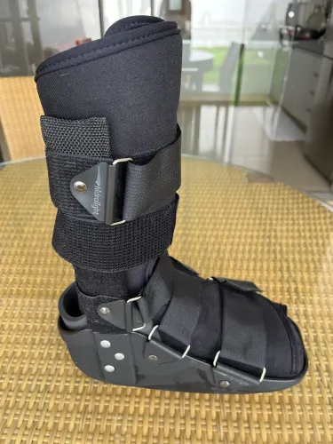Bota imobilizadora Hidrolight 