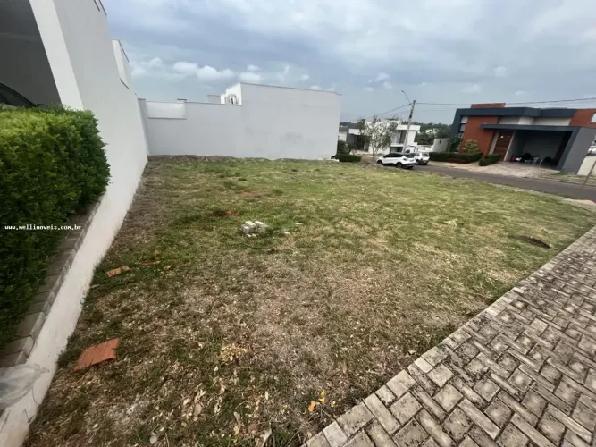 Terreno em Condomínio para Venda em Presidente Prudente, Porto Madero Residence