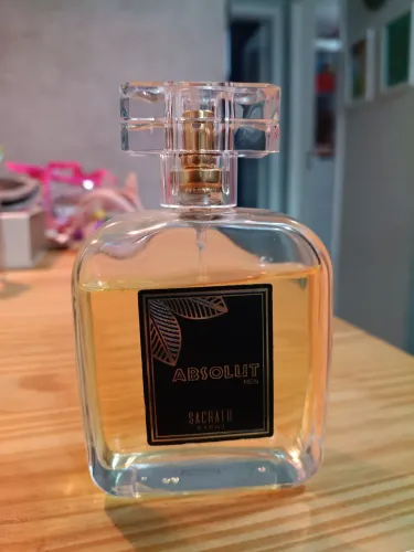 Sacratu perfumes Absolut