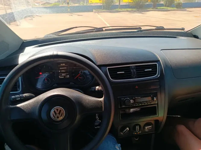 Volkswagen Fox 1.0 MI Total Flex 8V 5P 2011