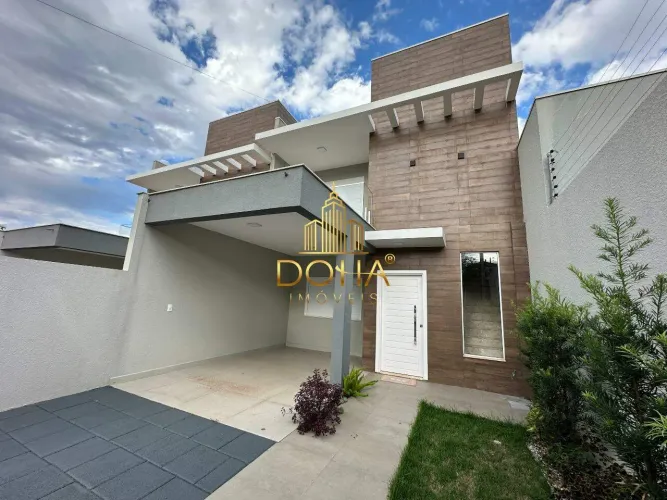 SOBRADO COM 1 SUÍTE E 2 QUARTOS NO BAIRRO CANCELLI EM CASCAVEL