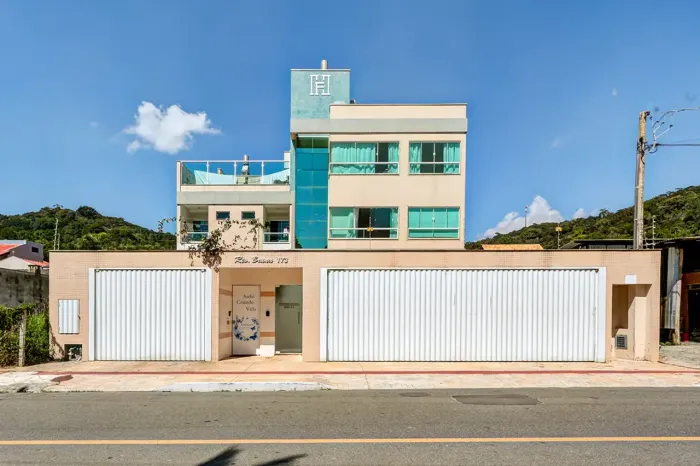 Apartamento no Edificio Bruna em Balneário Camboriú.