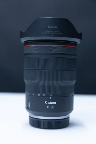 Lente Canon RF 15-35mm F2.8L IS USM NOVÍSSIMA, pouco uso, completa