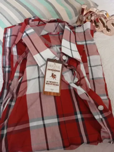 Vendo Camisa Xadrez <br>Tamanho GG<br>R$30,00<br> *<br>Nova