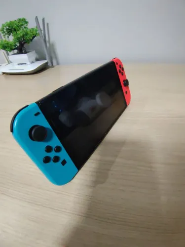 Vendo Nintendo Switch Oled