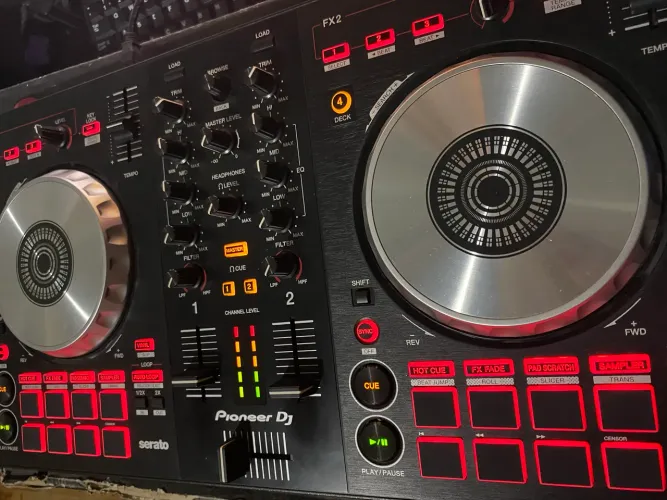 Controladora DDJ-SB3 Pioneer