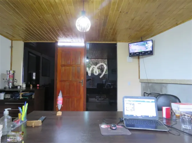 0 - Casa 3 quartos, sendo 1 suíte
