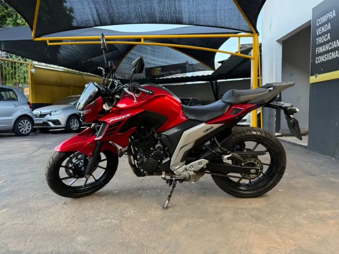 Fazer 250 ano 2023 ( muito nova )