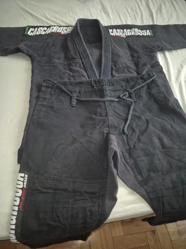 Kimono Jiu Jitsu - trançado Preto - Tamanho A1
