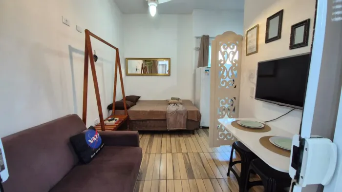 Kitnets Studios Lofts mobiliado em Peruíbe Praia Litoral Sul SP Churrasqueira privativa